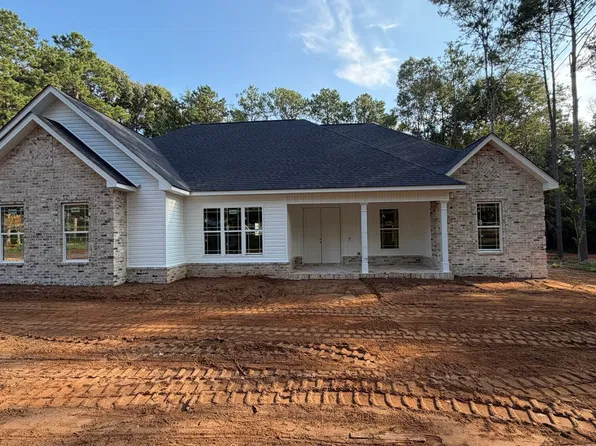 3042 Plantation Dr, Dublin, GA 31021