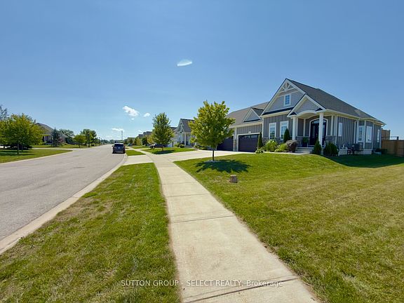 2nd image of 4 Brooklawn Dr