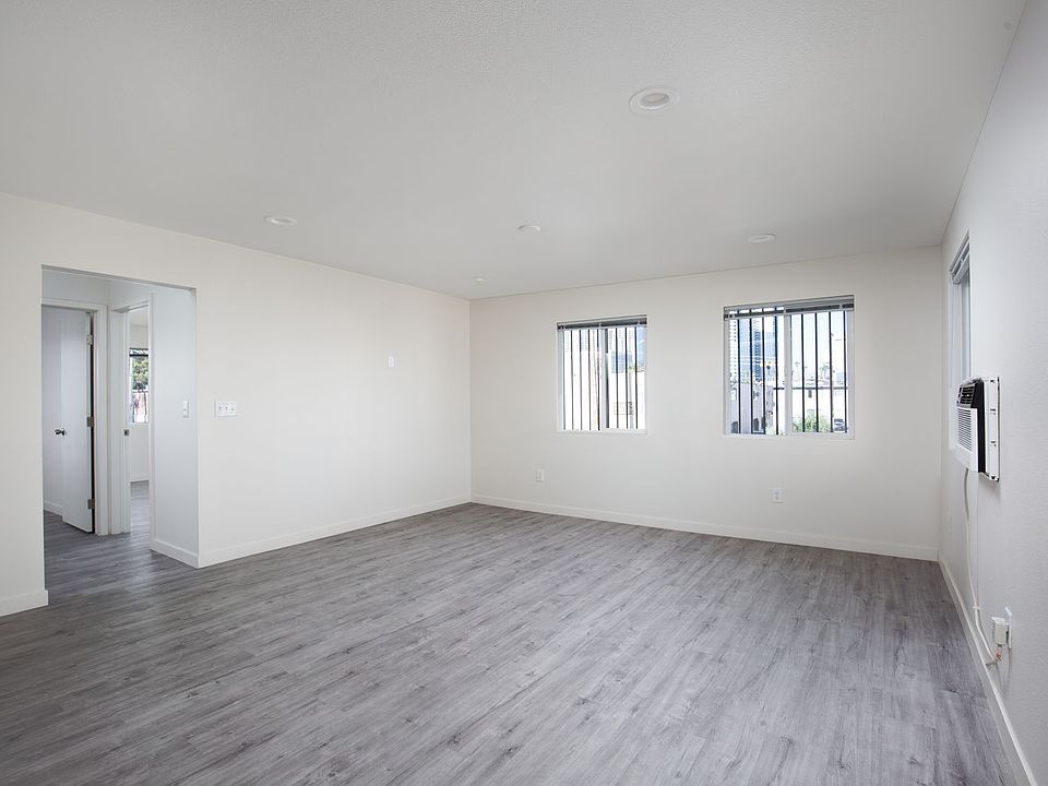 1st image of 2592 Sherwood St APT 2