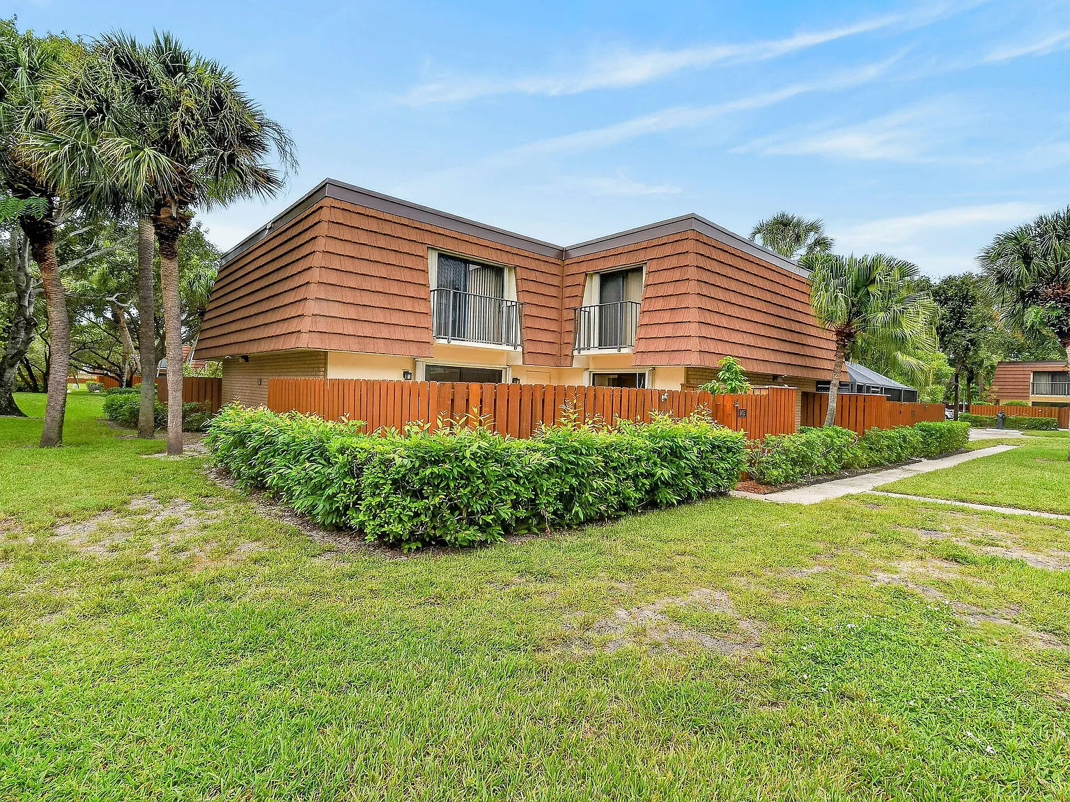 2 bed, 2.5 bath, 1236 sqft, $2,750 — Photo 1