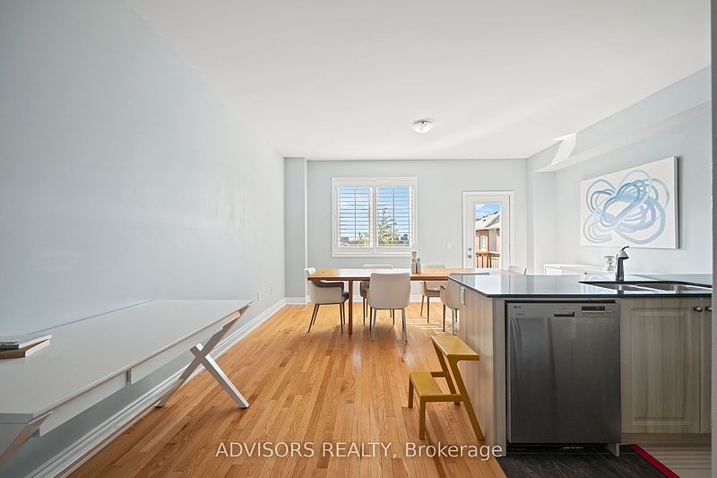 Toronto House for rent - 3 Bedrooms — photo 10