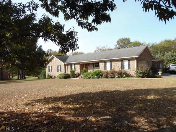 208 Honeysuckle Trce, Chester, GA 31014