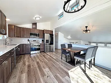 611 Hillcrest Circle Dr — Photo 5