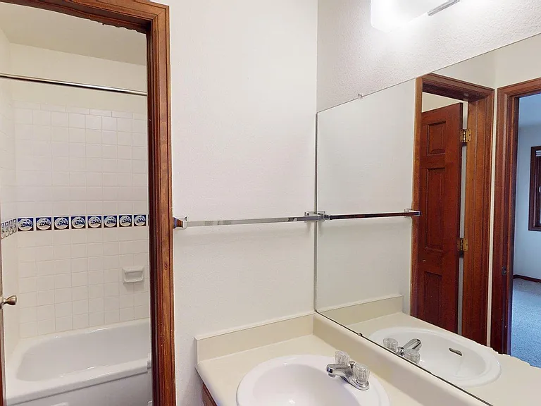 636 Arapahoe — Photo 21
