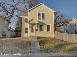 808 E 15th St, Davenport, IA