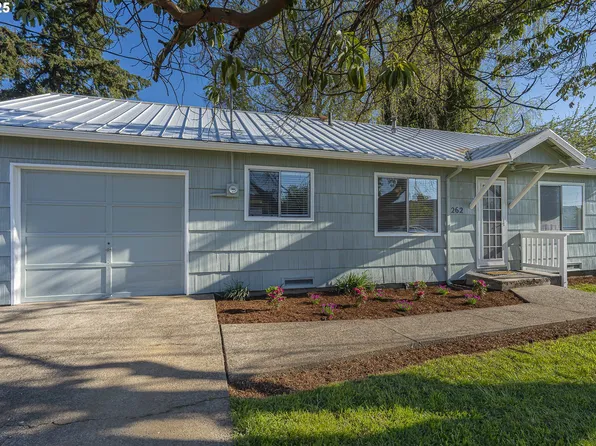 262 SW Polk St, Willamina, OR 97396