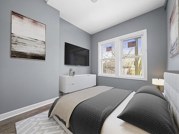 4th image of 7214 S Saint Lawrence Ave #1