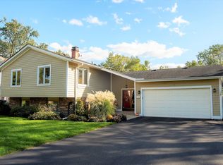 3471 Hickory Ct, Downers Grove, IL 60515