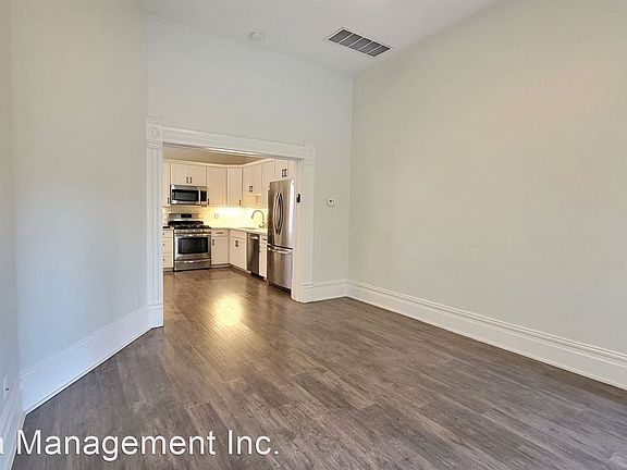 3rd image of 1504 Q St APT B