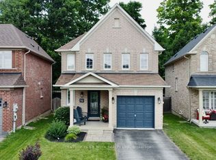 52 Versailles Cres, Barrie, ON L4M0B8
