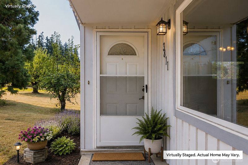 3rd image of 3811 E Sunset Drive