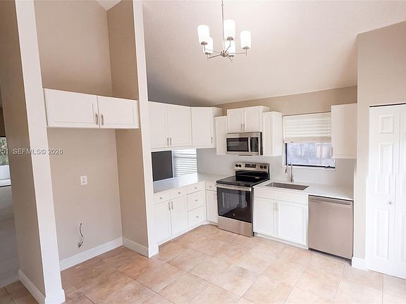 2nd image of 87 Buxton Ln