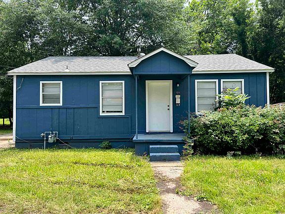 2nd image of 104 Linda Ln