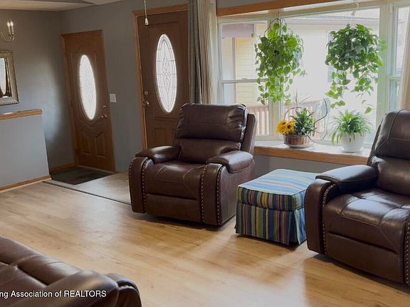 4th image of 2819 Aurora Dr