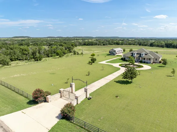 664 Fm 182, Clifton, TX 76634