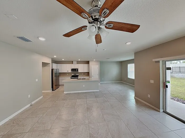 837 Rivers Crossing St — Photo 4