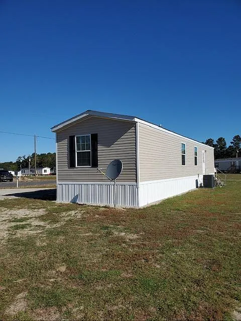 2 bed, 1056 sqft, $1,250 — Photo 2