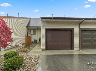 3516 Golfside Dr, Hudsonville, MI 49426