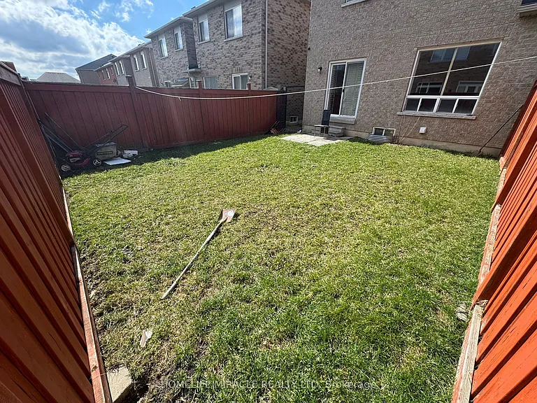 95 Sleightholme Cres — Photo 12