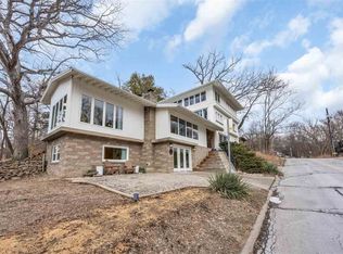 1030 River St, Iowa City, IA 52246