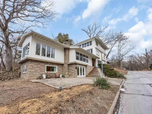 1030 River St, Iowa City, IA 52246