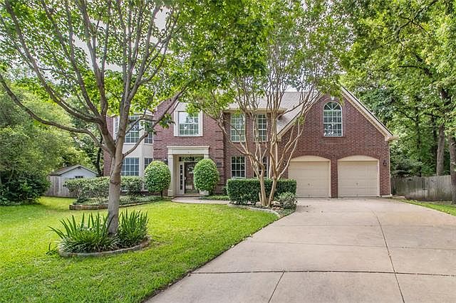 1st image of 2401 Brittany Ln