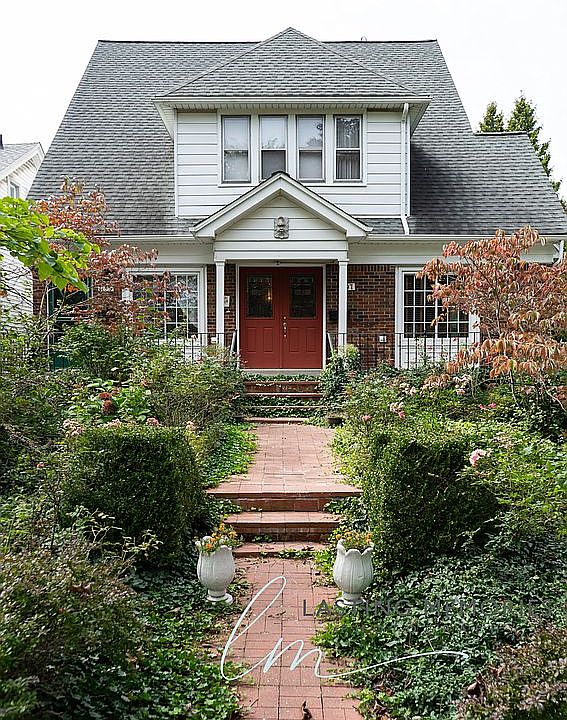 1st image of 795 Saint Clair St