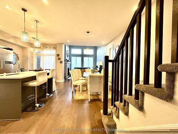 3rd image of 116 Larimar Cir