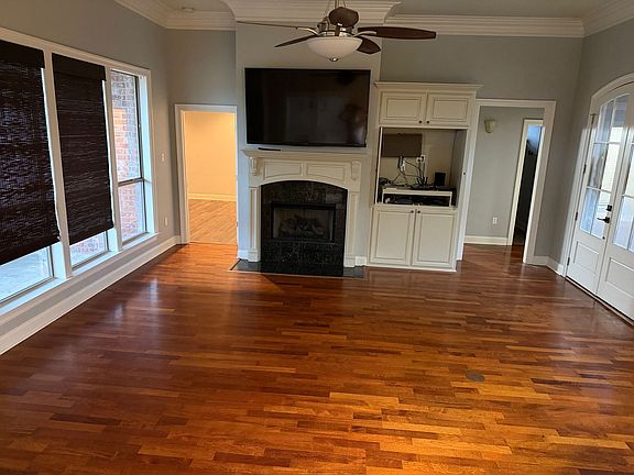 4th image of 38608 Alderly Ln