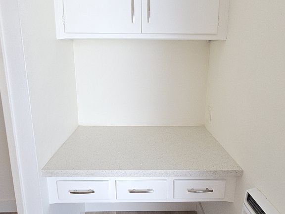 5th image of 3012 S Veteran Ave #2