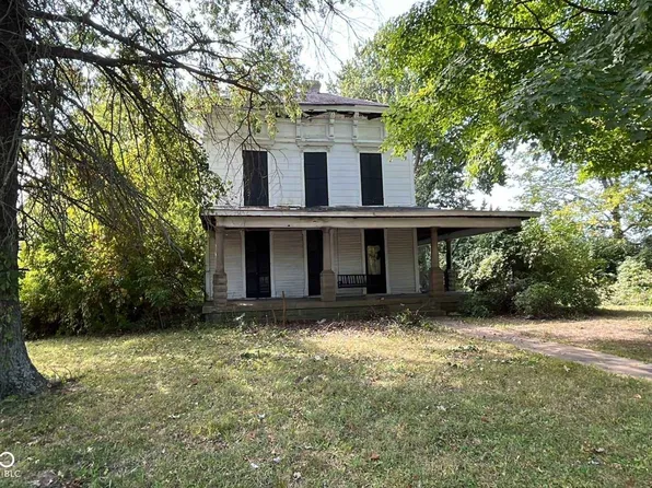 8301 Camby Rd, Camby, IN 46113