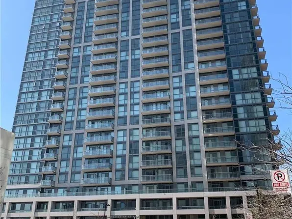 349 Rathburn Rd W, Mississauga, ON