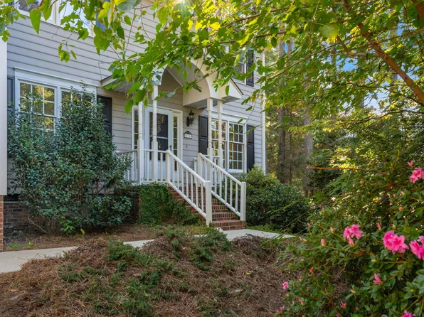 111 Silver Fox Ct, Cary, NC 27511