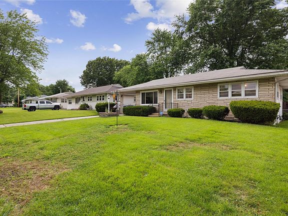 2nd image of 765 Mark Twain Dr