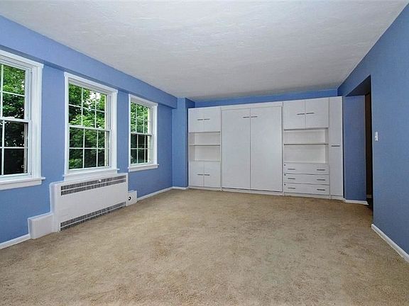 5th image of 13400 Shaker Blvd APT 705