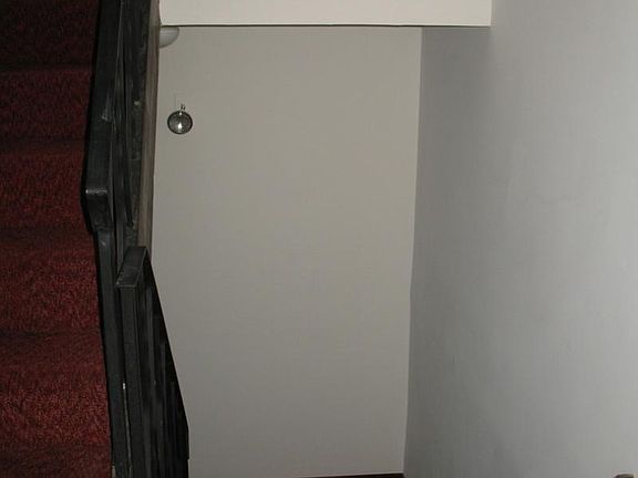 3rd image of 709 W 65th St APT 4