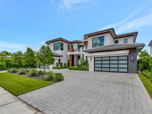 17241 Carretto Ct, Boca Raton, FL 33496
