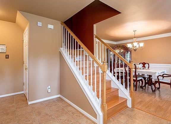 2nd image of 12100 Morgan Ln