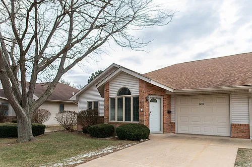 800 Hope Dr Photo 1