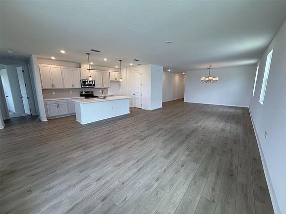 3rd image of 30153 Misty Pines Rd