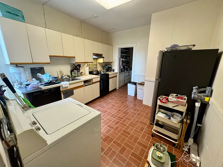 106 Strathmore Rd #3 — Photo 8