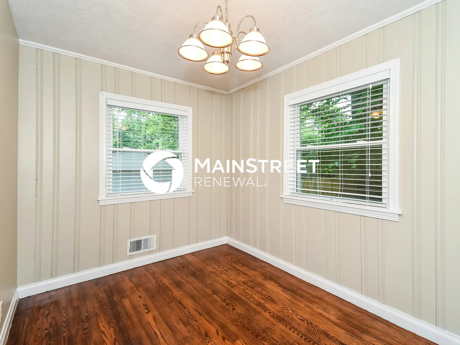 7404 Michael Dr — Photo 4