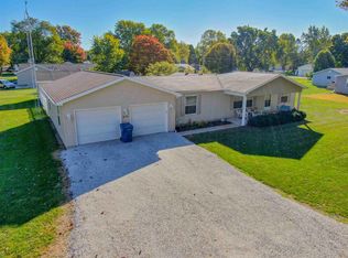 416 Jackson St, Sweetser, IN 46987