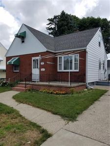 27 Preston Rd, Cheektowaga, NY, 14215