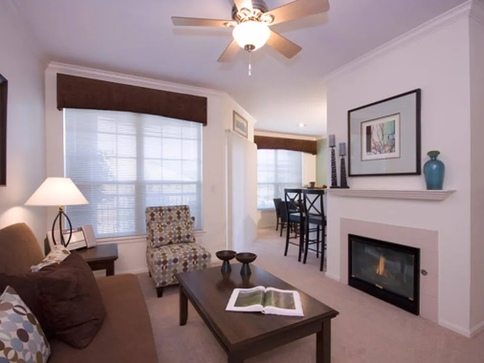 Camelback Pointe