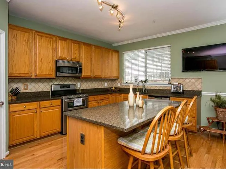 8130 Mallard Shore Dr — Photo 10