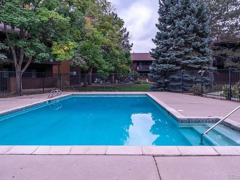 515 Manhattan Dr #103 — Photo 14