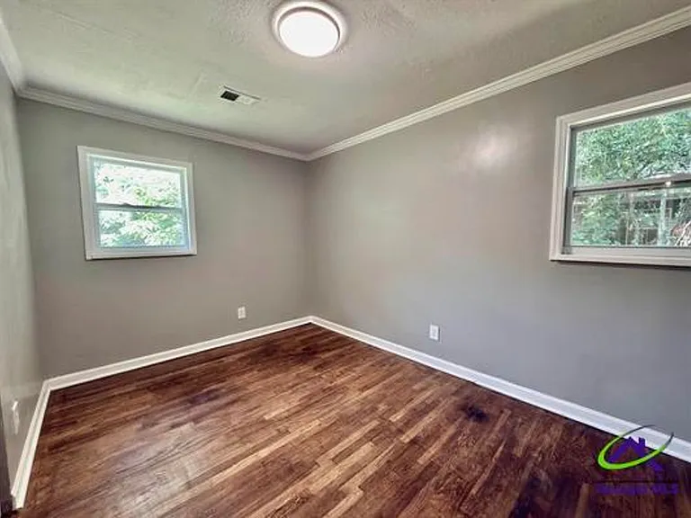 111 Marilyn Dr — Photo 20