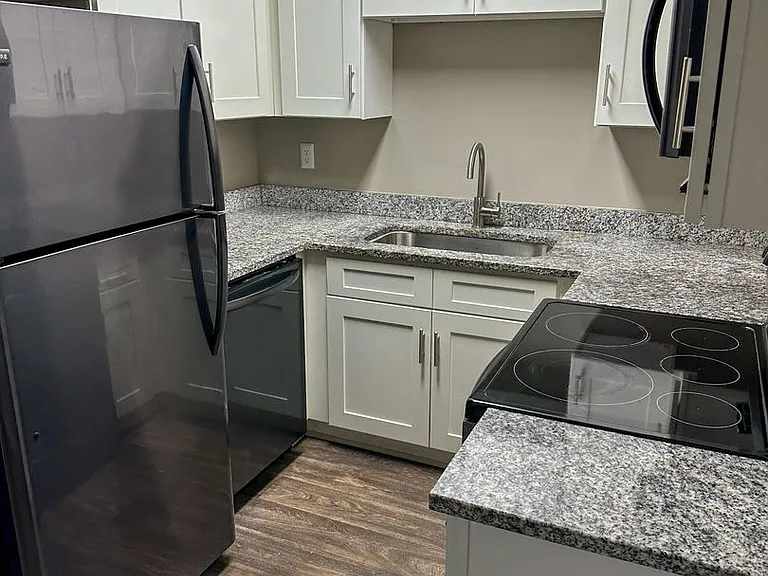 Bell View at Northshore Apartments — Photo 16