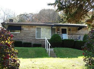 111 Oak Dr, Trafford, PA 15085